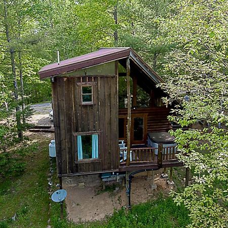 Nestled Inn Sevierville Exterior photo