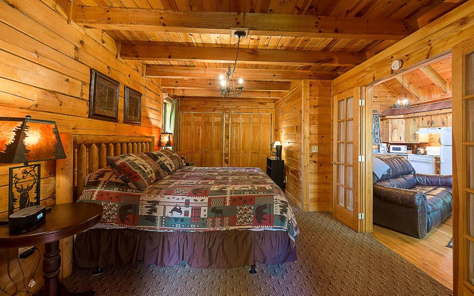 Nestled Inn Sevierville Exterior photo